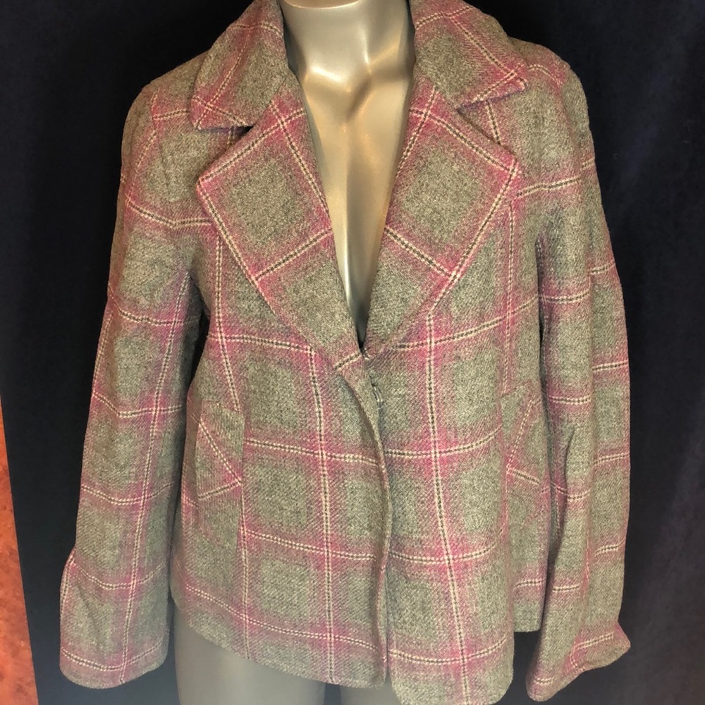 Beautiful Grey and pink wool jacket by Talbots 10P